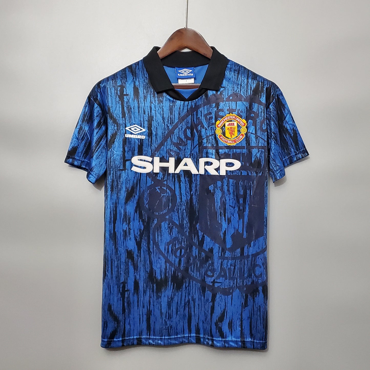 MACHESTER UNITED 92/93 RETRO KIT