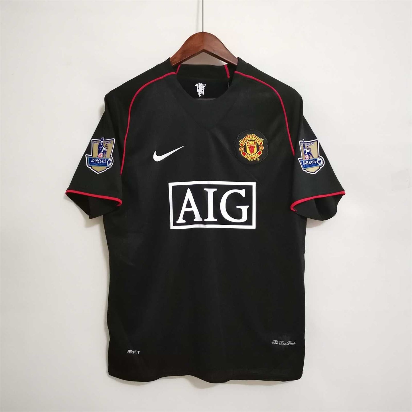 MANCHESTER UNITED RETRO